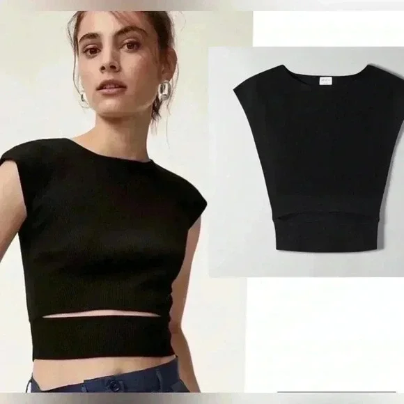 Aritzia Wilfred free Cut-Out Cropped Knit Top Black Cap sleeve Sweater size S - Picture 3 of 6